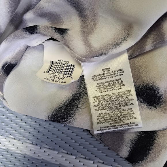 Bcbgmaxazria Ayanna Oversized Printed Top - Picture 10 of 10